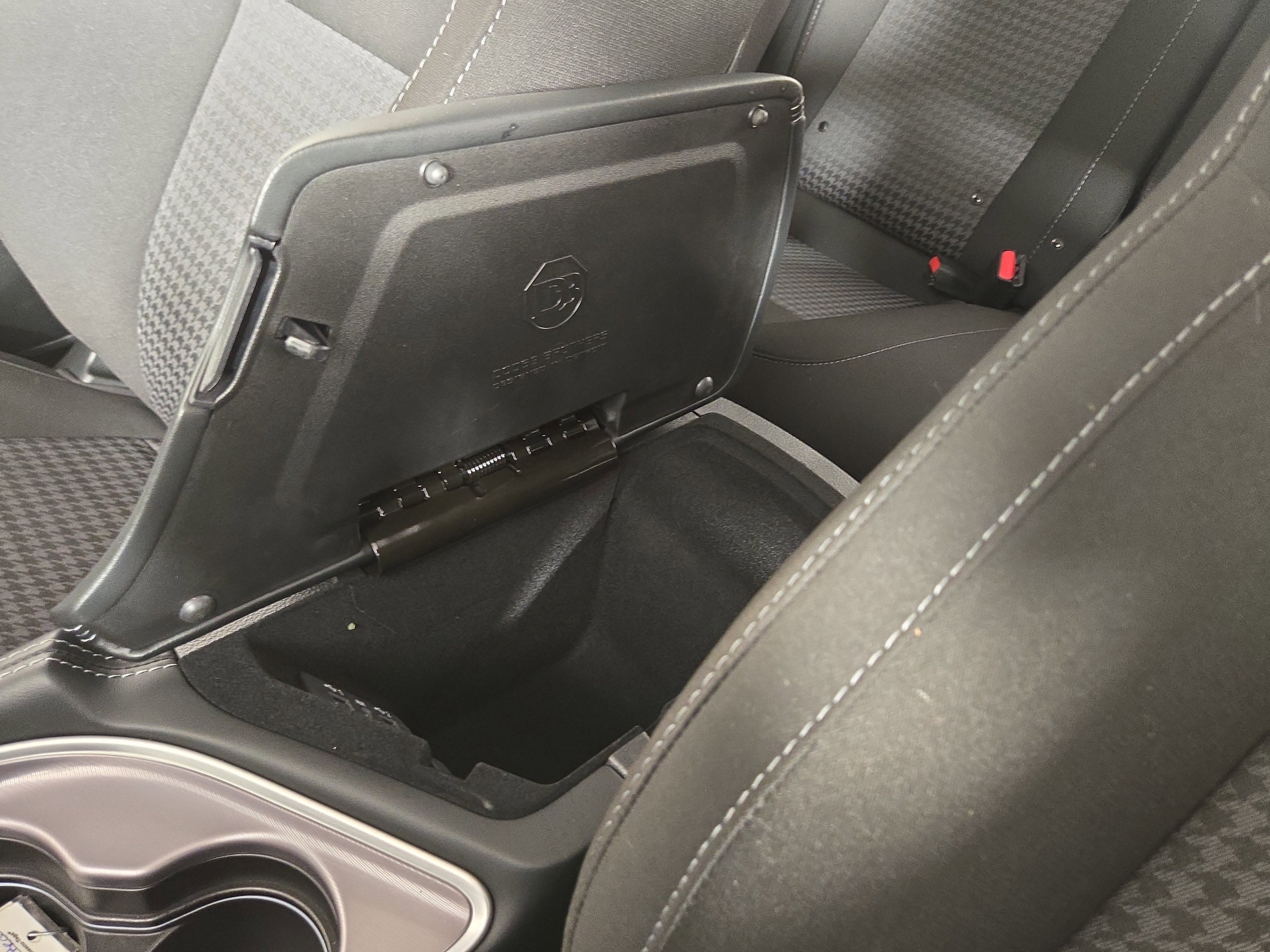 Used 2022 Dodge Challenger R/T Scat Pack w/ Shaker Package image 26