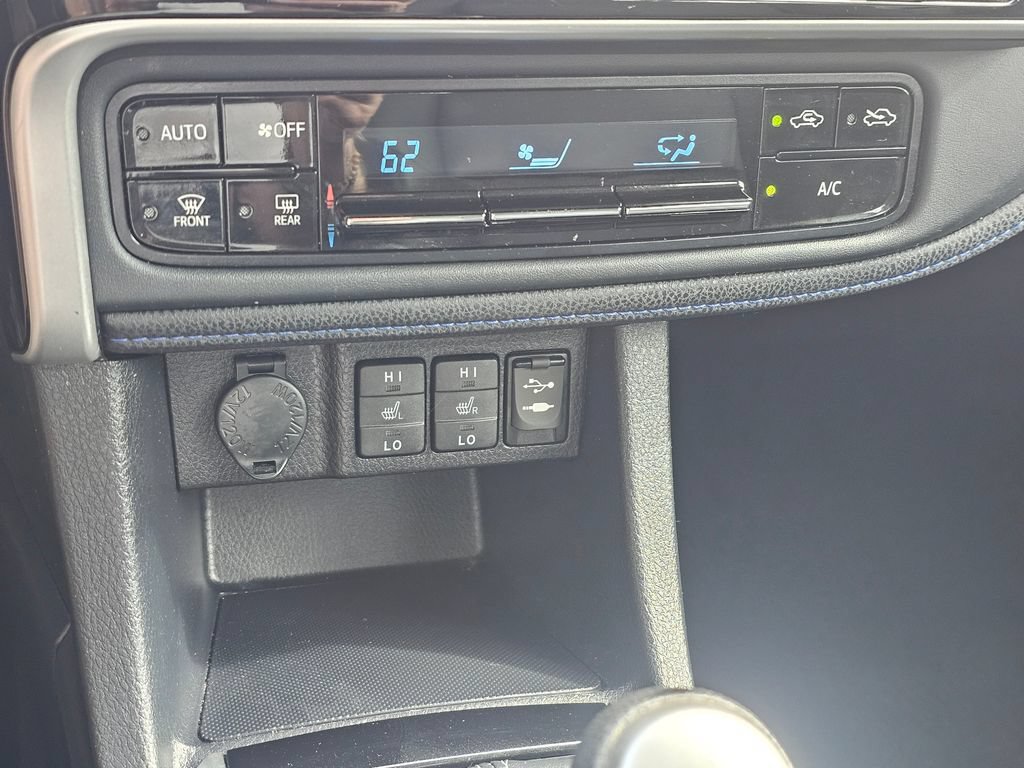 Used 2017 Toyota Corolla XSE w/ Carpet Mat Package (TMS) FWD image 31