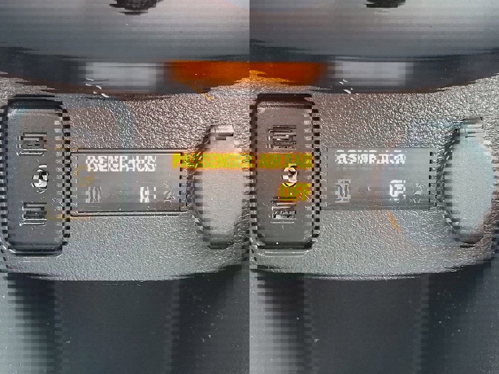 Certified 2020 Chevrolet Trax LT image 28