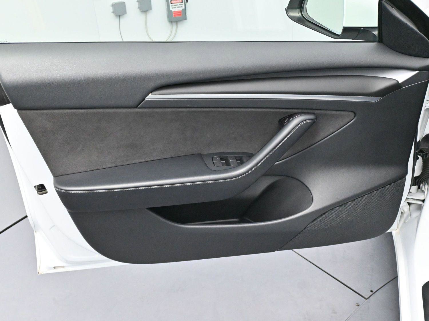 Used 2022 Tesla Model 3 Long Range image 11