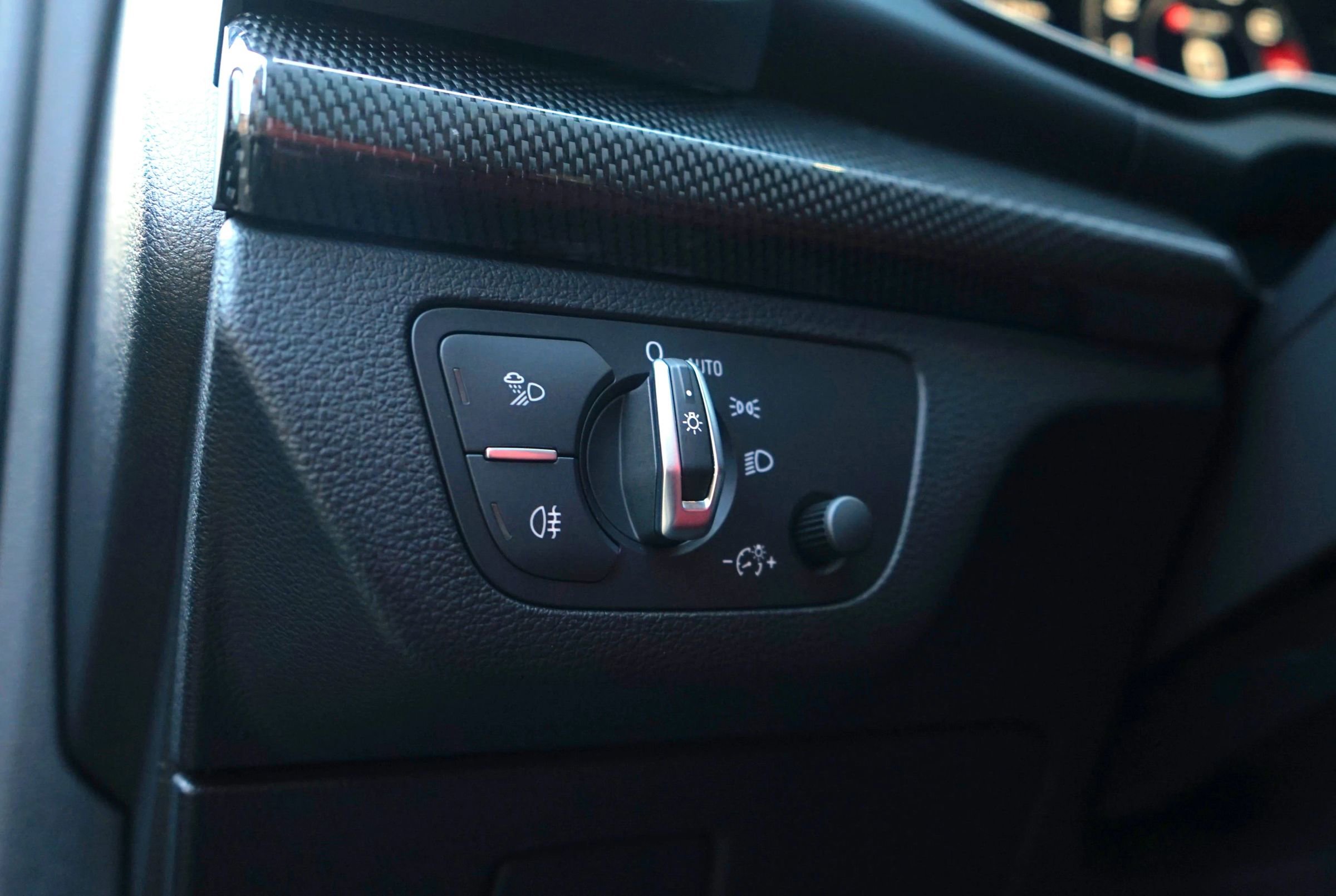 Used 2018 Audi SQ5 Premium Plus w/ S Sport Package image 16