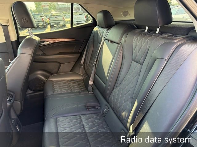 Used 2023 Buick Envision Avenir AWD/4WD image 20