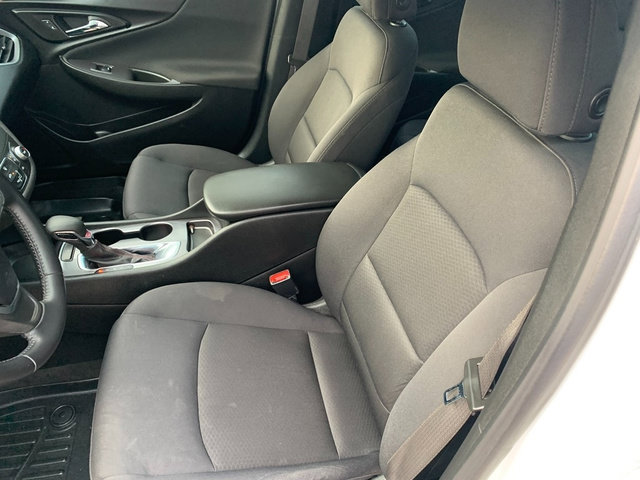 Used 2021 Chevrolet Malibu RS FWD image 18
