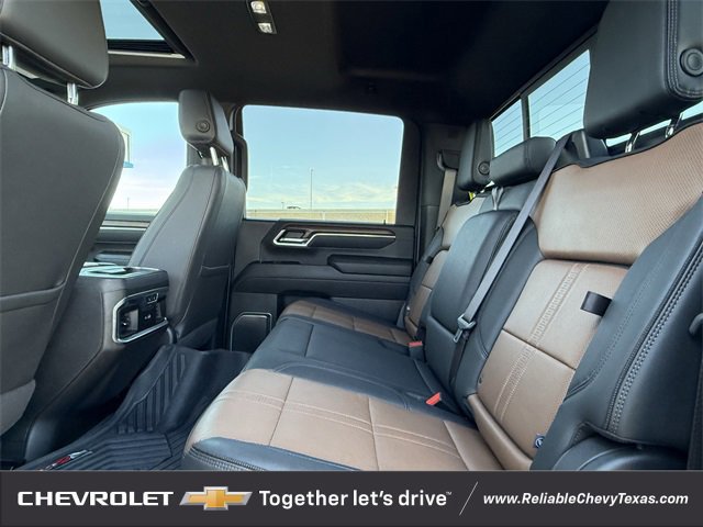 Certified 2025 Chevrolet Silverado 2500 High Country w/ Technology Package image 36