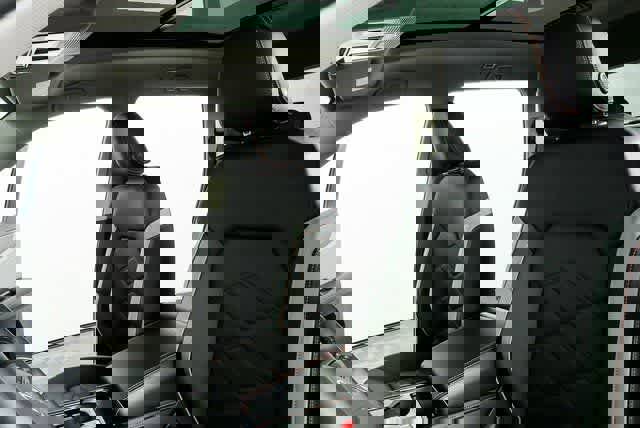 Certified 2025 Volkswagen Atlas Peak Edition SE image 7