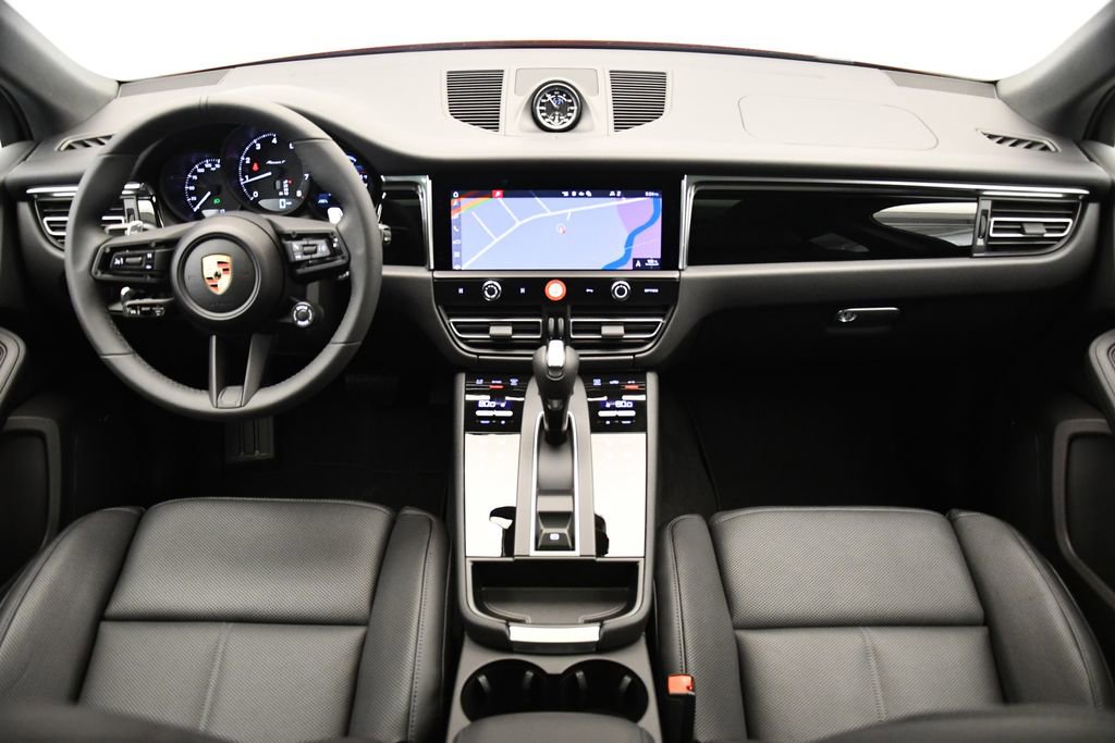 Used 2025 Porsche Macan Turbo image 22