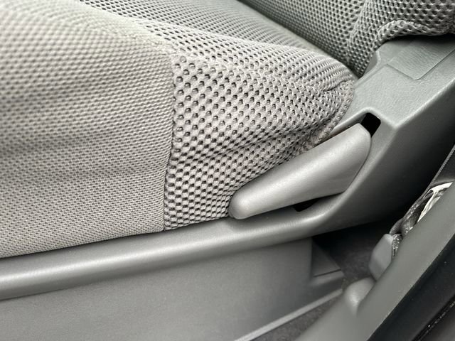 Used 2019 Nissan Frontier SV image 16