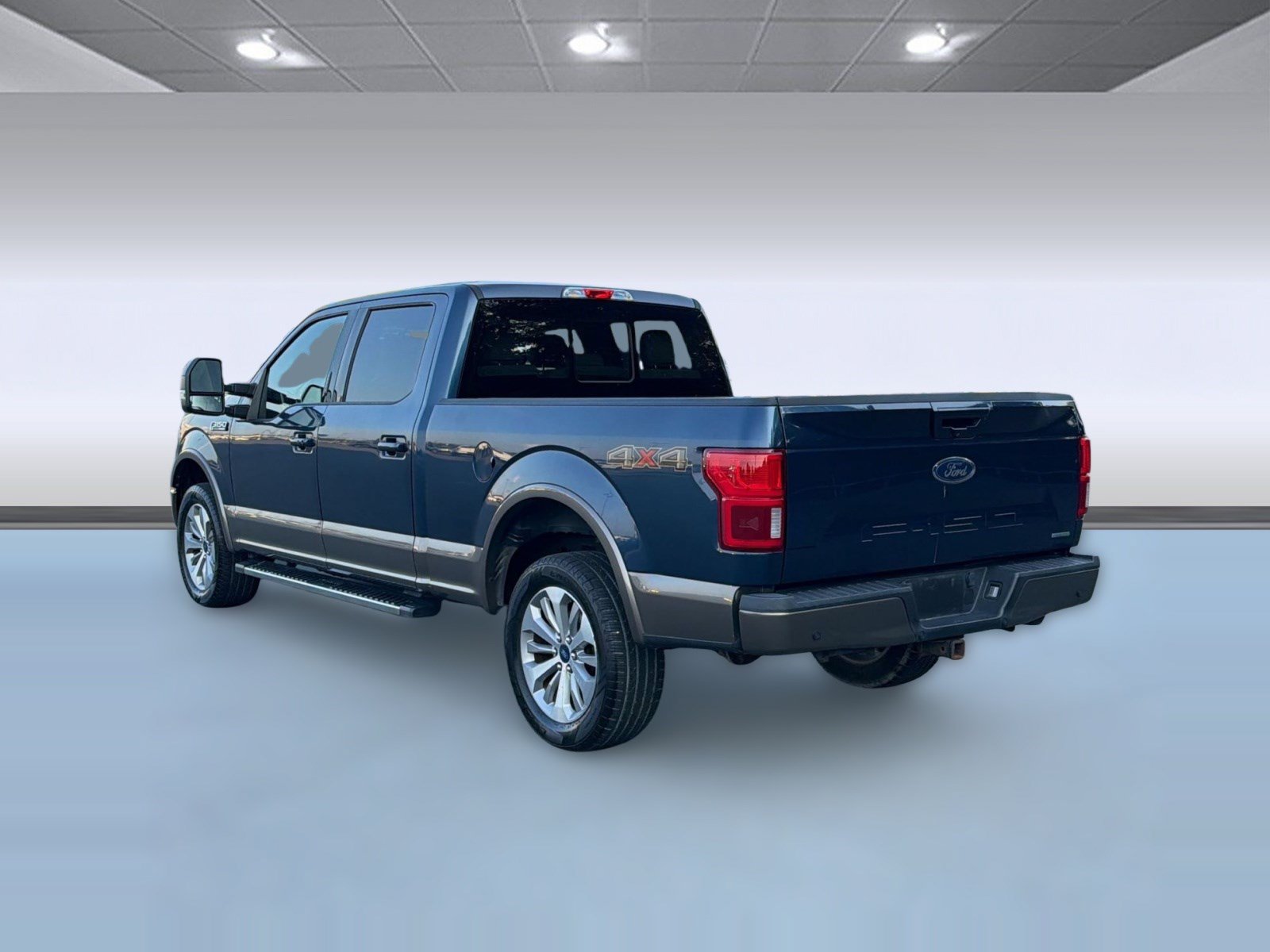 Used 2018 Ford F150 Lariat w/ Equipment Group 501A Mid AWD/4WD image 3