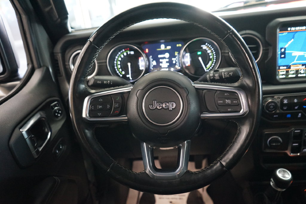 Used 2023 Jeep Wrangler Unlimited Sahara w/ Cold Weather Group AWD/4WD image 29