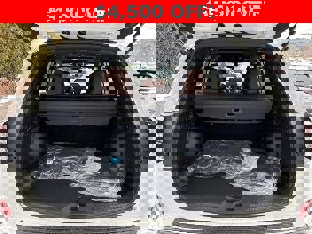 New 2025 Subaru Forester Touring image 6