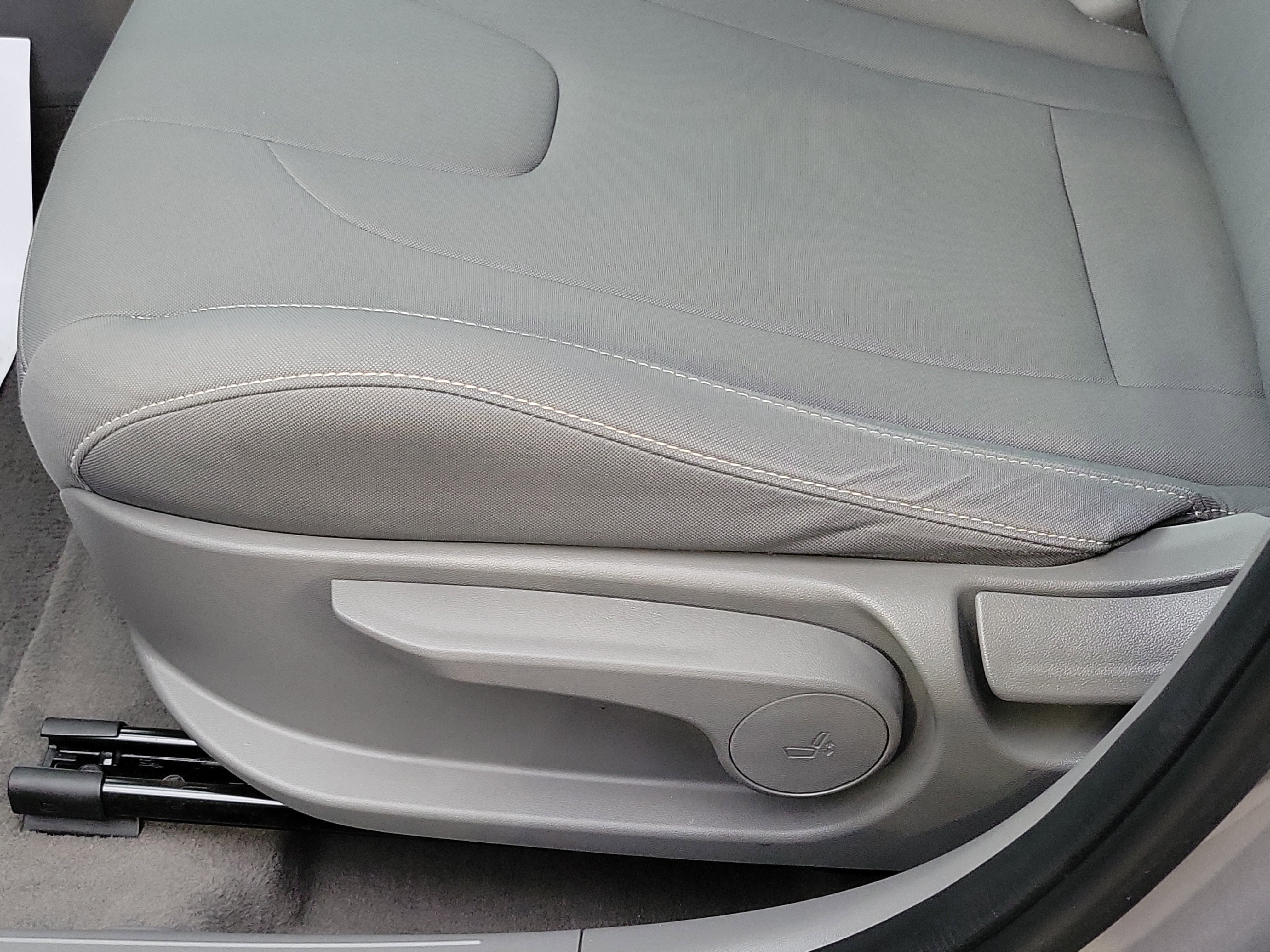 Certified 2023 Hyundai Elantra SEL FWD image 16
