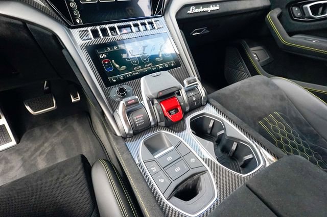 Used 2023 Lamborghini Urus Performante image 68