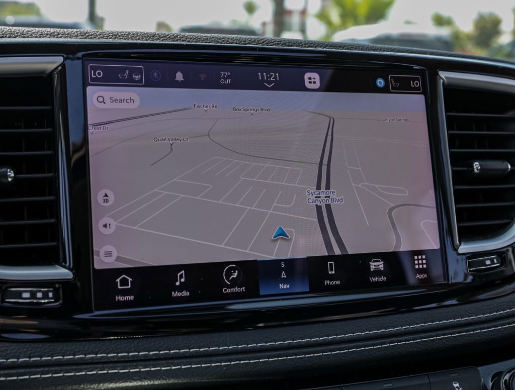 Used 2023 Chrysler Pacifica Limited FWD image 29