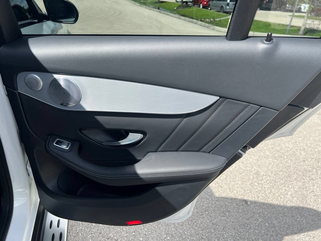 Used 2019 Mercedes-Benz GLC 300 image 13