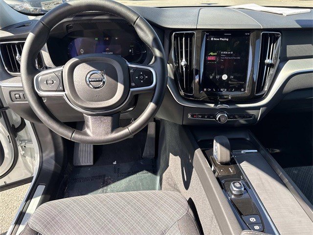 Used 2022 Volvo XC60 T8 Inscription Expression image 18