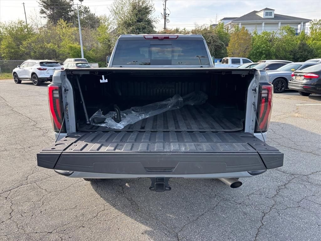 Used 2025 GMC Sierra 2500 AT4 w/ AT4 Premium Plus Package AWD/4WD image 26