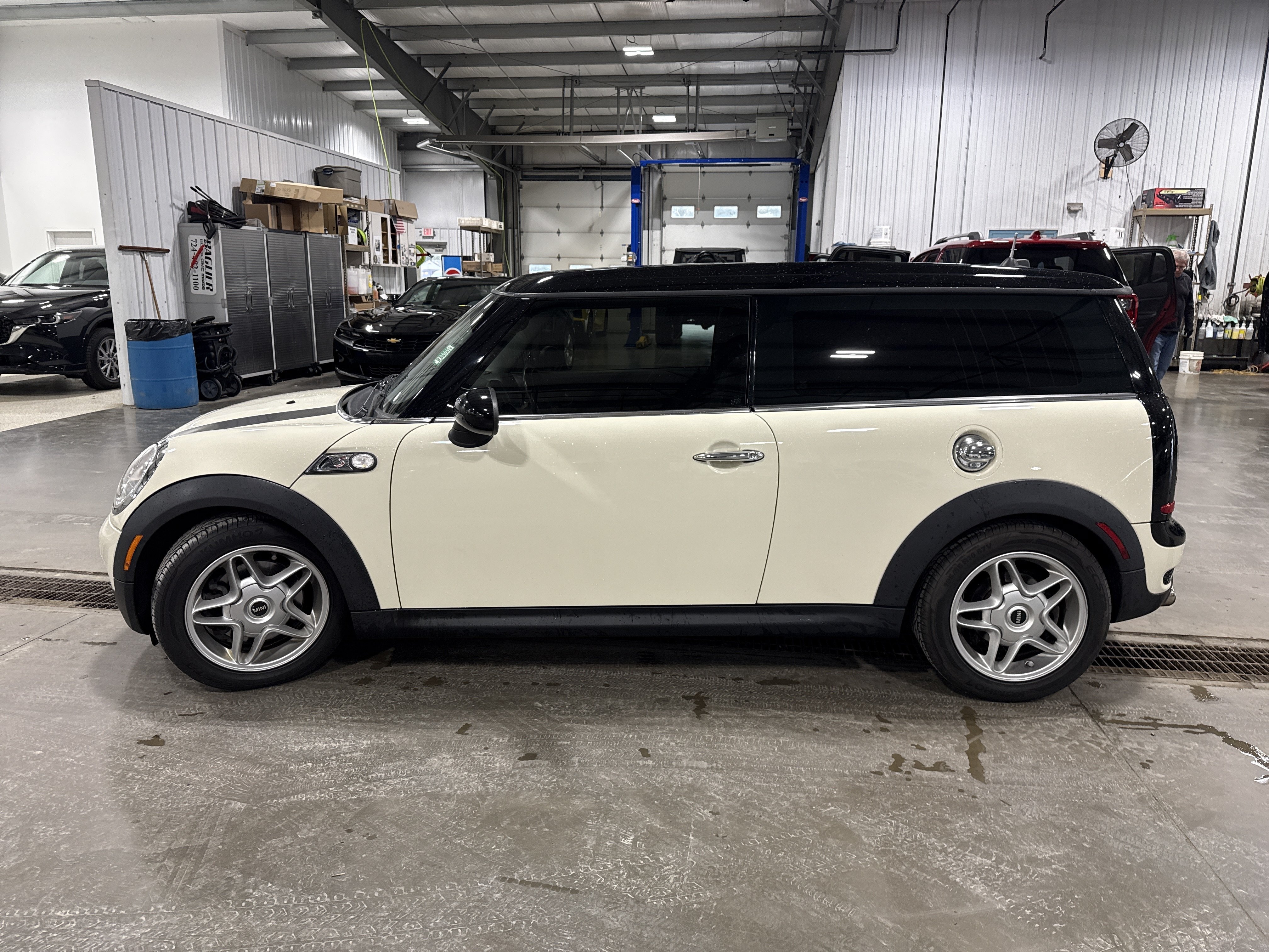 Used 2010 MINI Cooper Clubman S FWD image 5