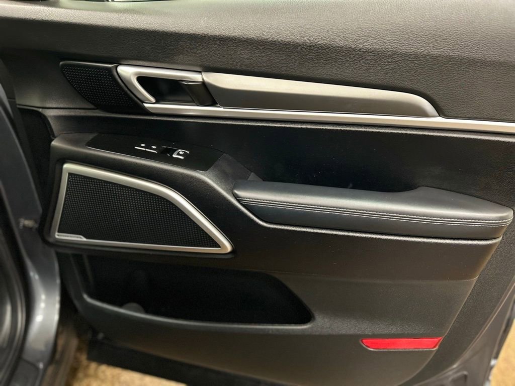 Used 2021 Kia Telluride LX image 22