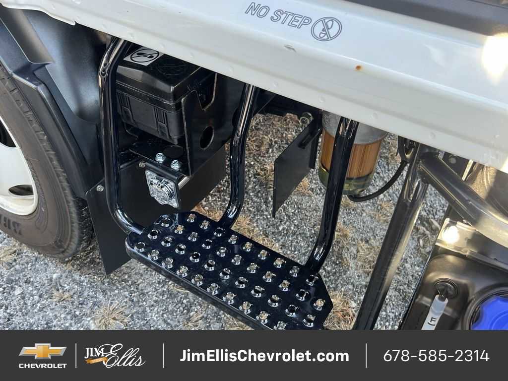 New 2025 Chevrolet Low Cab Forward 5500XD image 10