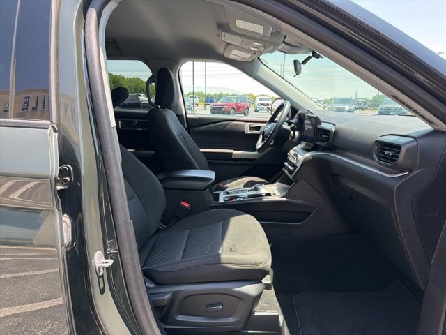 Certified 2024 Ford Explorer XLT w/ Class IV Trailer Tow Package AWD/4WD image 23