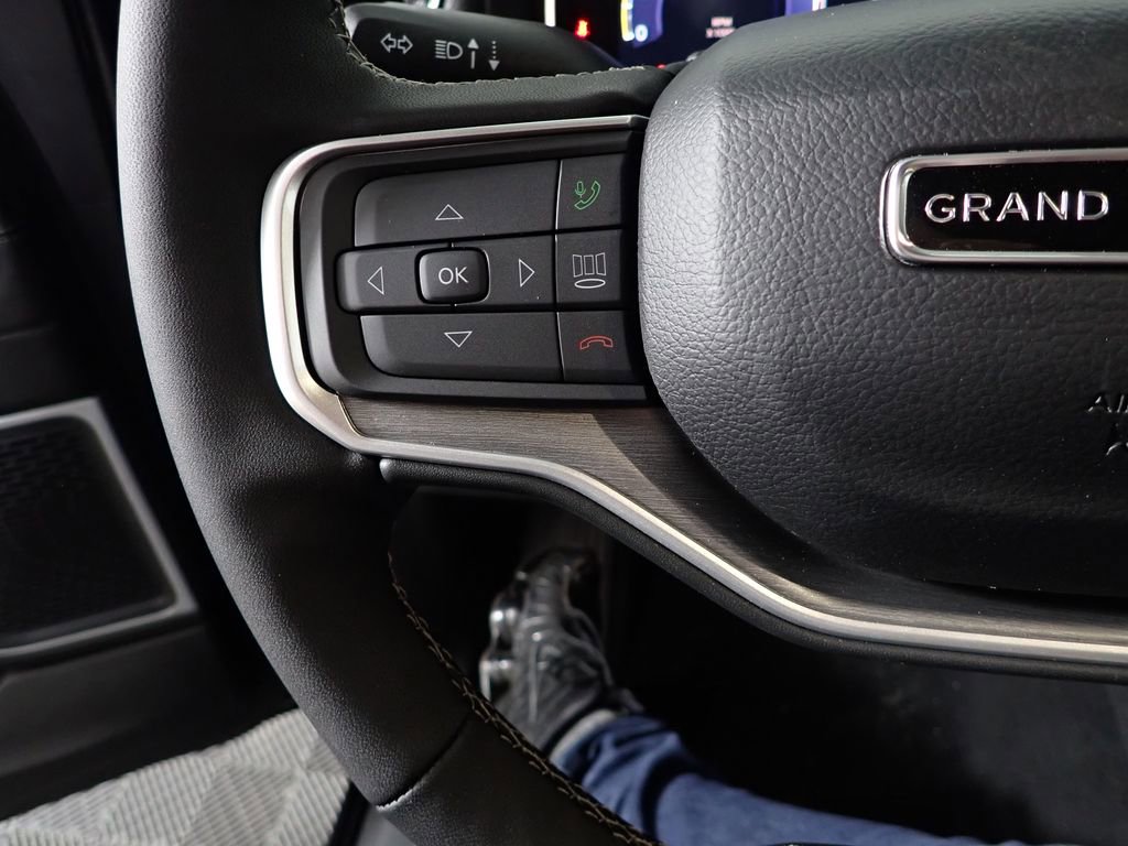 New 2026 Jeep Grand Wagoneer L 4WD image 31