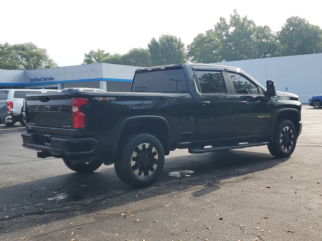 Used 2020 Chevrolet Silverado 2500 Custom w/ Custom Value Package AWD/4WD image 4