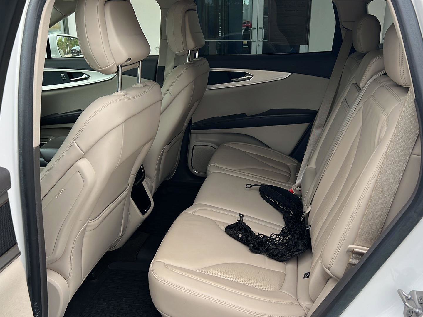 Used 2020 Lincoln Nautilus FWD w/ Equipment Group 101A image 11