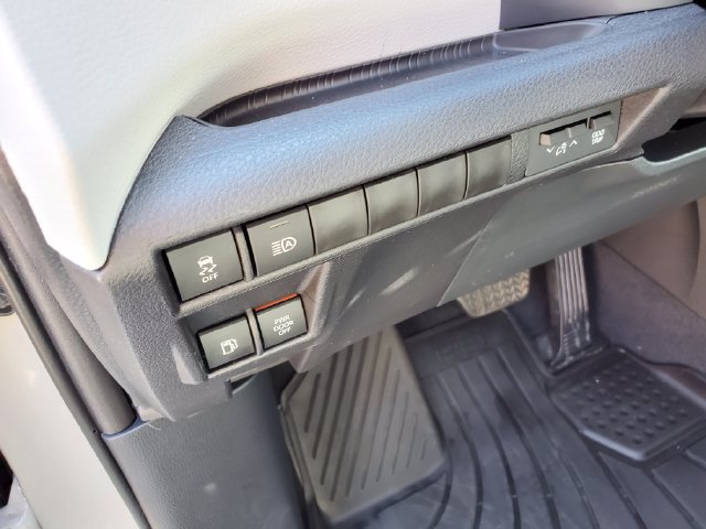 Used 2026 Toyota Sienna XSE AWD/4WD image 22