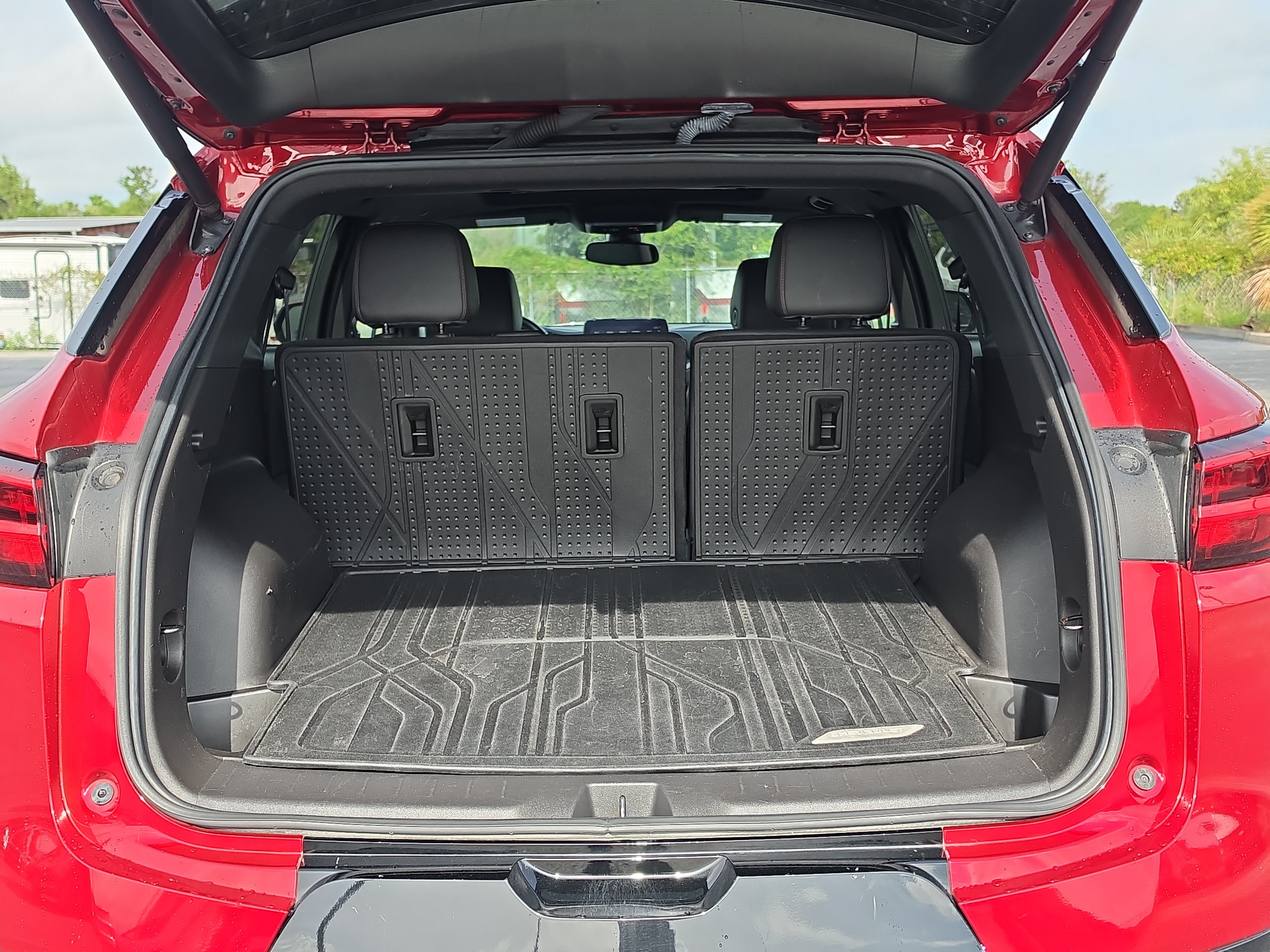 Used 2023 Chevrolet Blazer RS w/ Enhanced Convenience Package FWD image 7