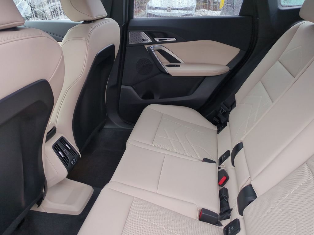 Certified 2025 BMW X1 xDrive28i w/ Convenience Package image 28