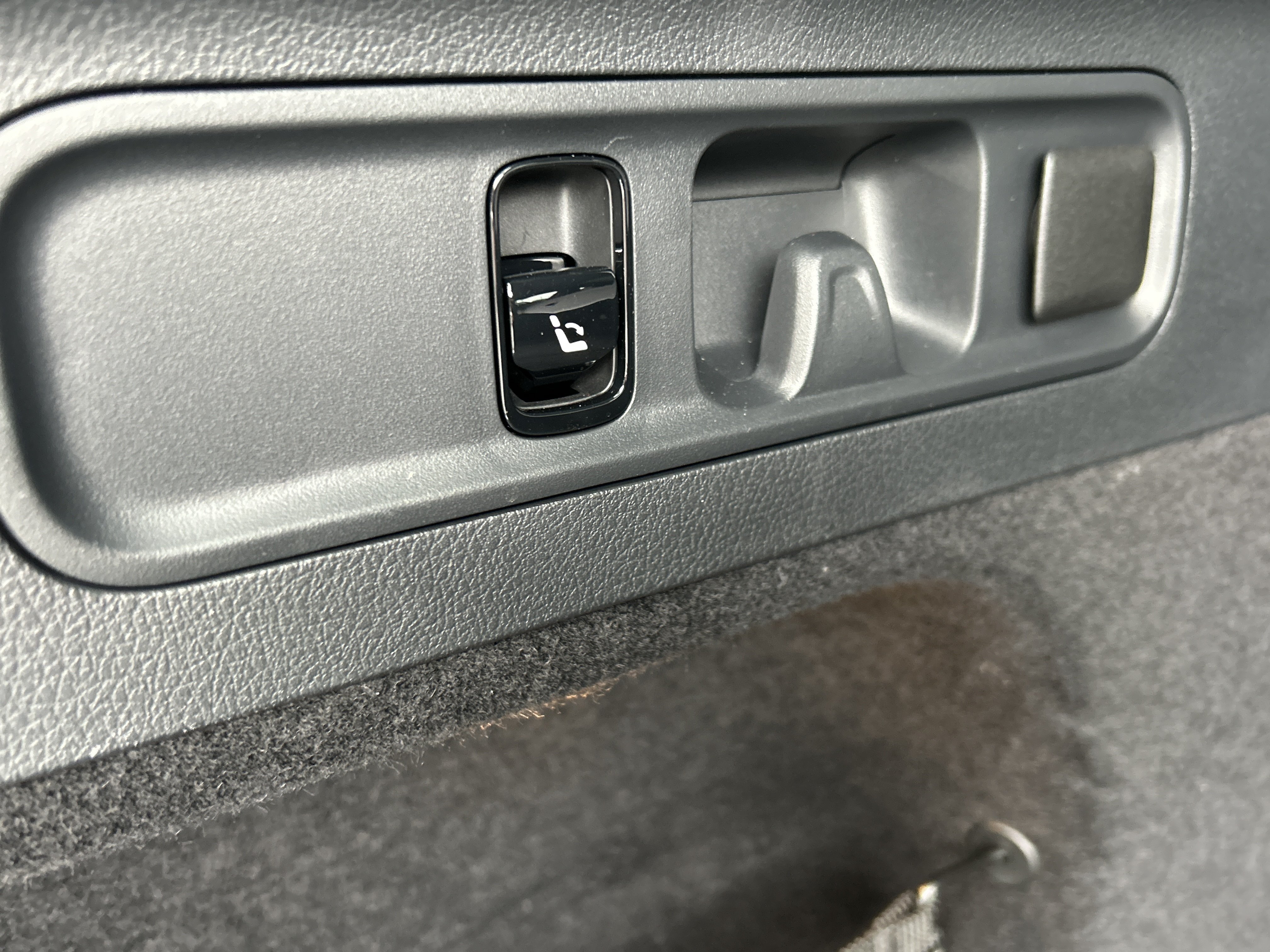 Certified 2026 Mercedes-Benz GLC 300 4MATIC image 10
