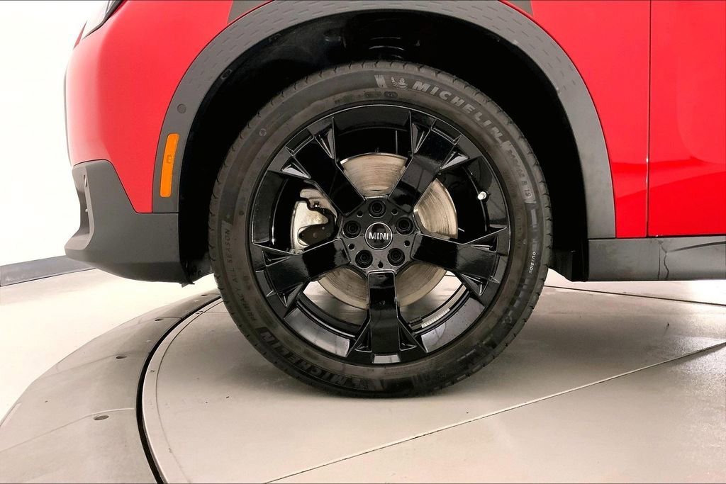 Certified 2025 MINI Cooper Countryman S w/ Comfort Package Max image 8