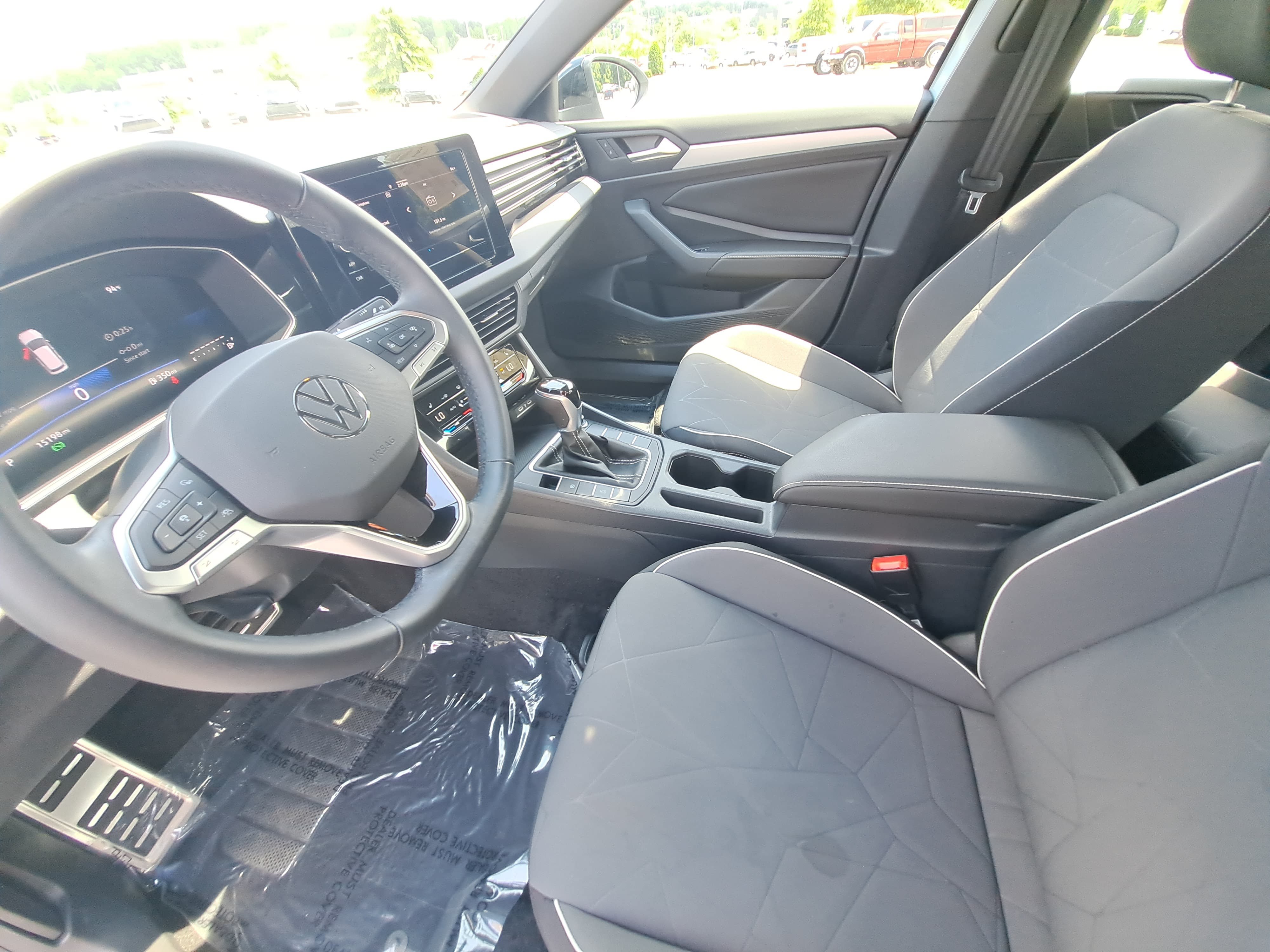 Certified 2025 Volkswagen Jetta Sport FWD image 16