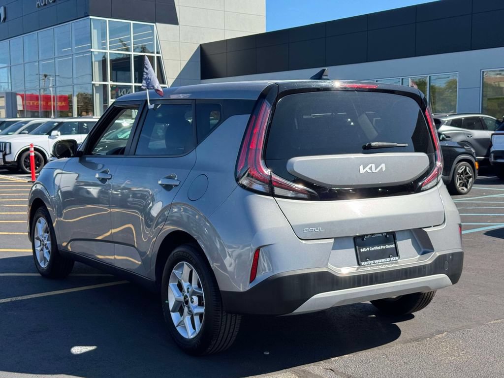 Certified 2023 Kia Soul LX w/ Option Group 015 FWD image 7