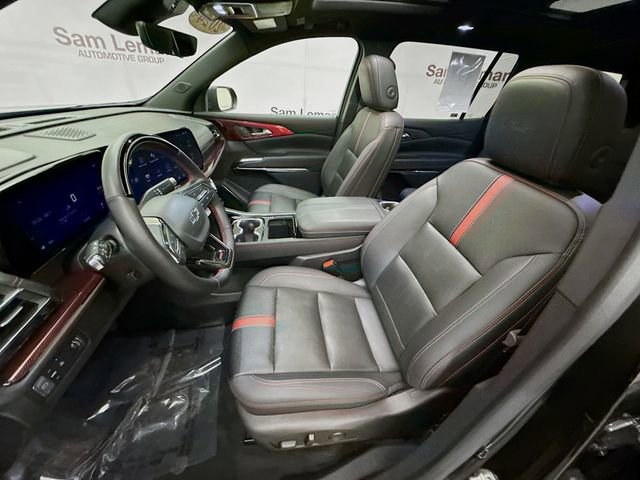 Used 2024 Chevrolet Traverse RS image 25