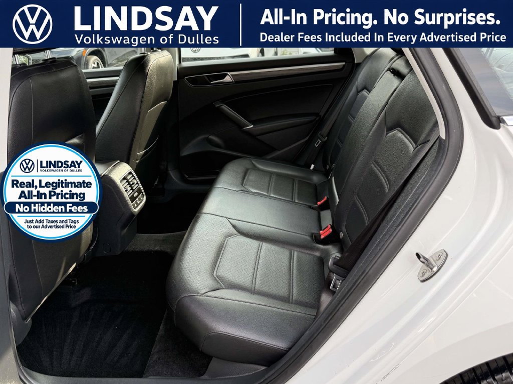 Used 2018 Volkswagen Passat 2.0T SE FWD image 15