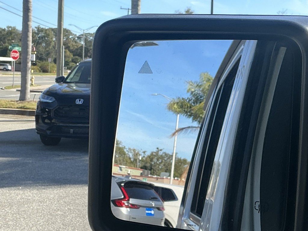 Used 2018 Jeep Wrangler Unlimited Sahara image 37