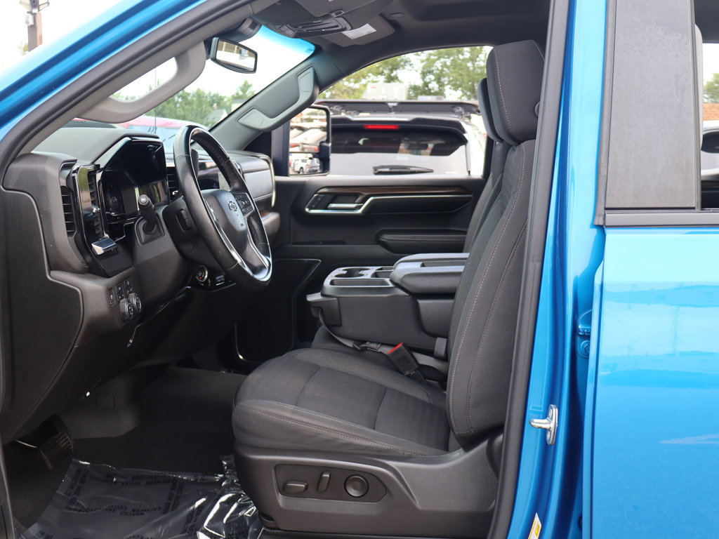 Used 2024 Chevrolet Silverado 1500 RST w/ Protection Package AWD/4WD image 23