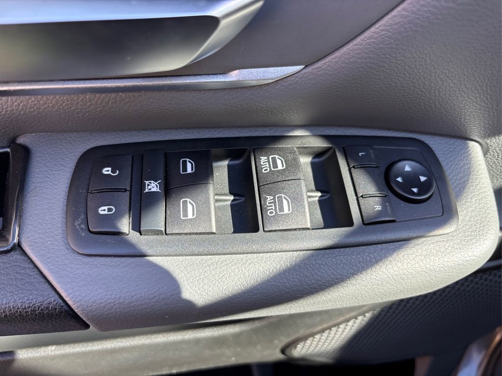 Used 2021 RAM 1500 Big Horn image 34