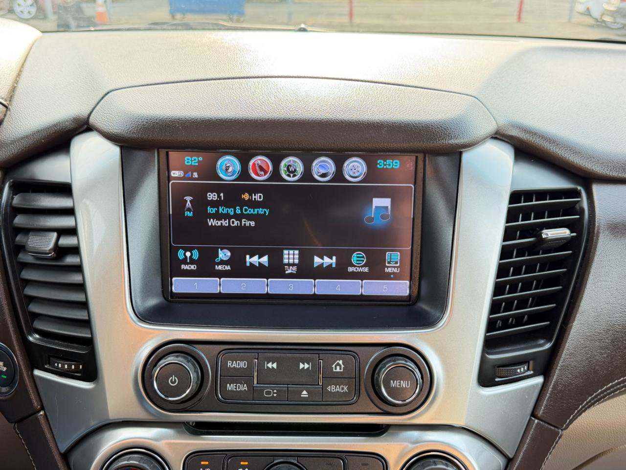 Used 2018 Chevrolet Suburban LT image 68