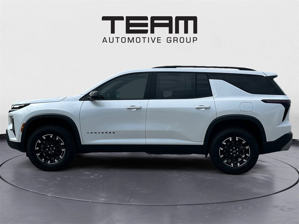 Used 2025 Chevrolet Traverse Z71 w/ Enhanced Driving Package image 4