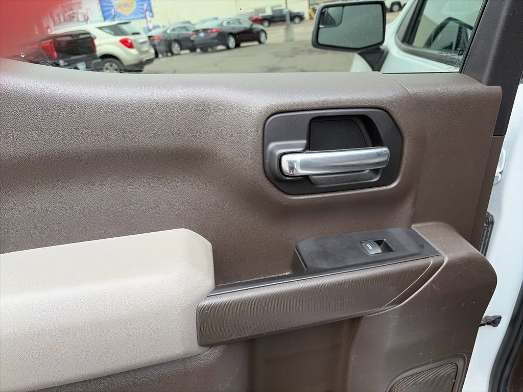 Used 2019 Chevrolet Silverado 1500 LT w/ Texas Edition image 32