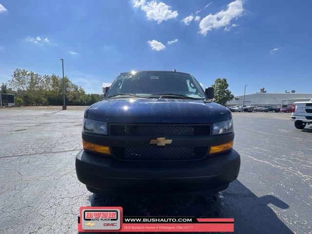 New 2025 Chevrolet Express 3500 w/ Driver Convenience Package image 27