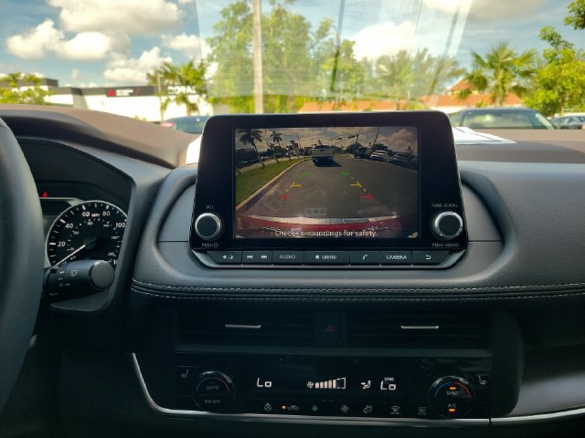 Used 2023 Nissan Rogue SV w/ SV Premium B Package FWD image 28