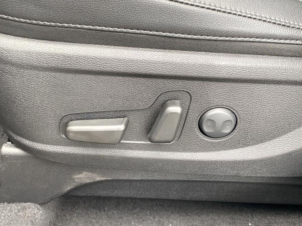 New 2025 Kia Telluride EX w/ EX Captain's Chair Package image 11