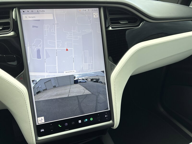 Used 2018 Tesla Model X 75D AWD/4WD image 43