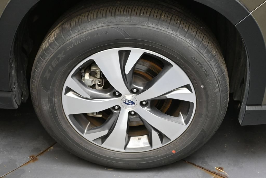 Certified 2025 Subaru Ascent Premium AWD/4WD image 10