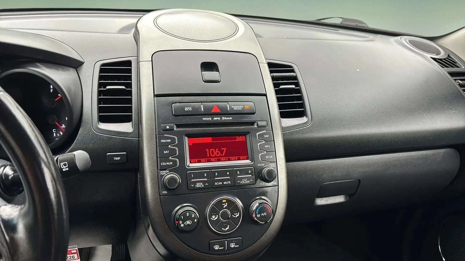 Used 2013 Kia Soul + image 37