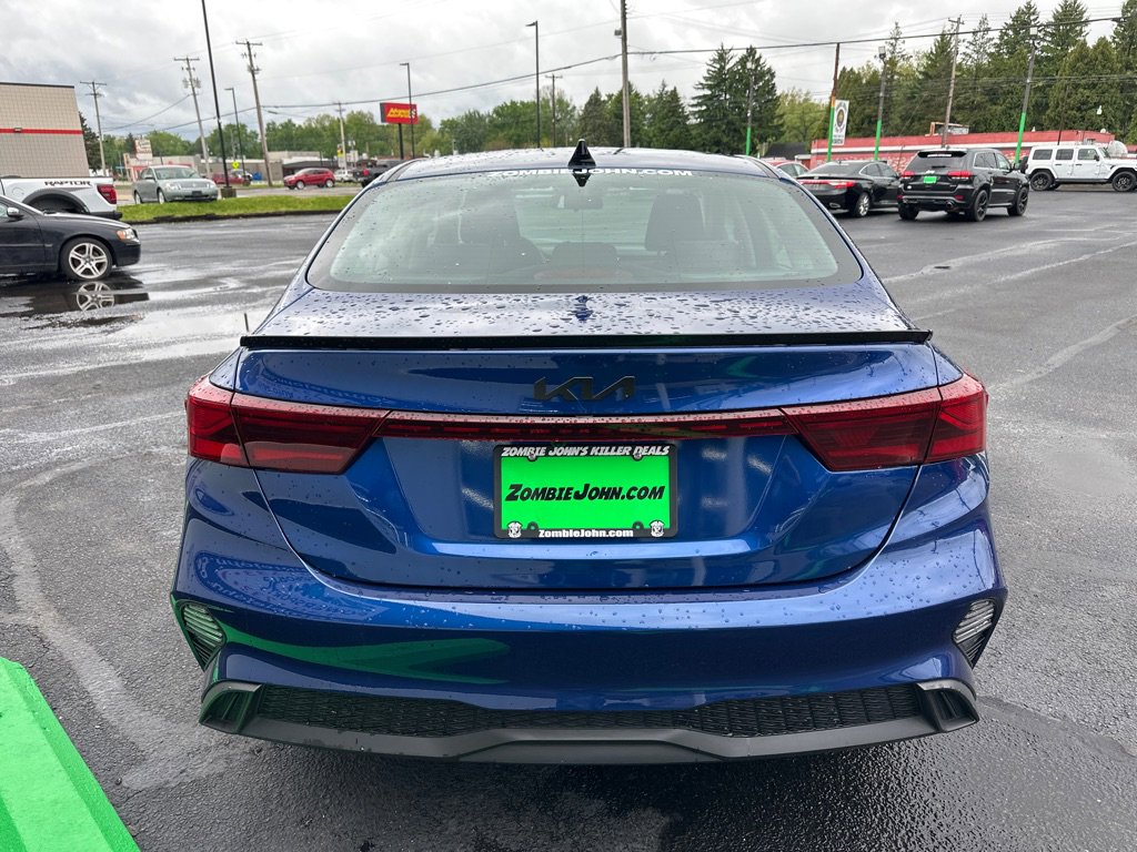 Used 2024 Kia Forte LXS FWD image 6