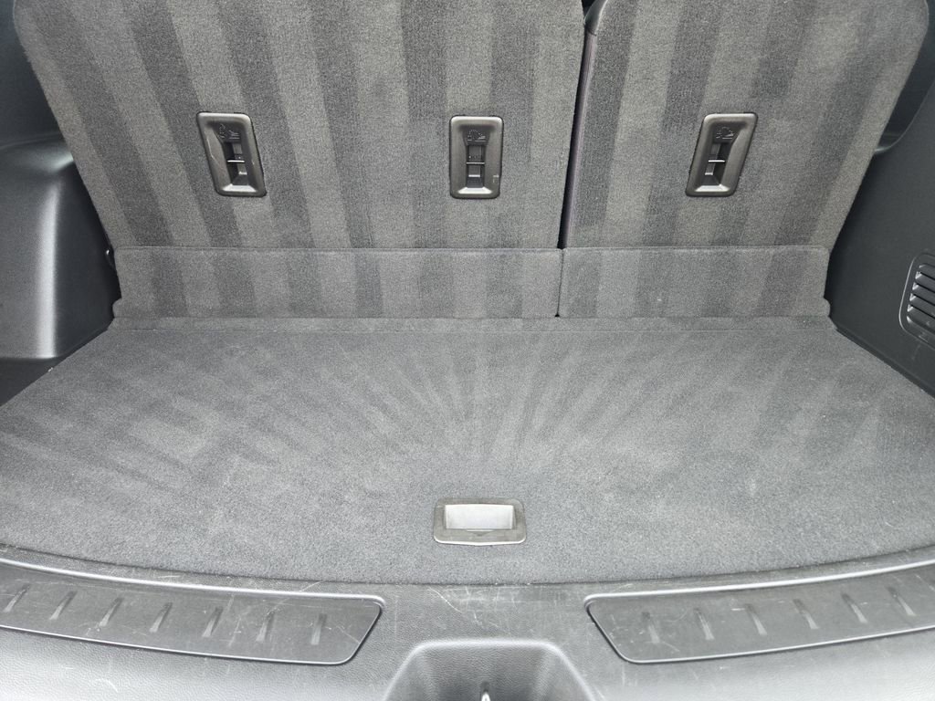 Used 2021 Buick Enclave Avenir w/ Avenir Technology Package FWD image 32